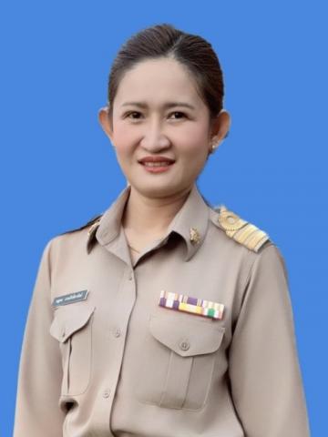 ครูณฐพร ตามภักดีพานิชย์